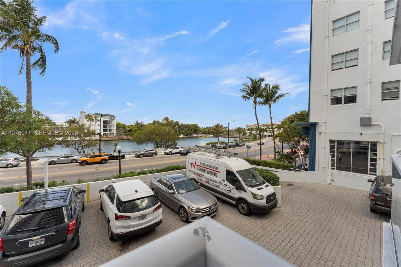Real estate property located at 2457 Collins Ave #201, Miami-dade, The Royal Club Condo, Miami Beach, FL