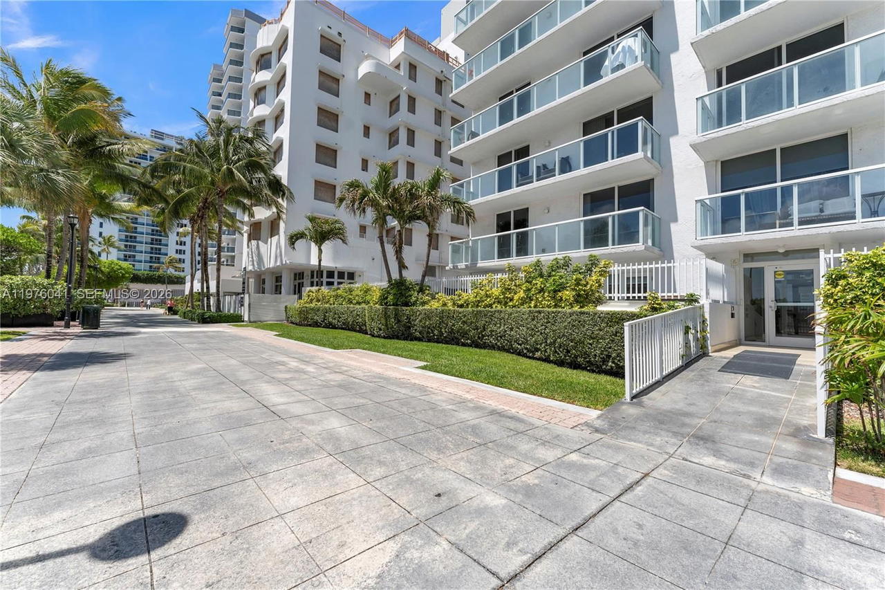 Real estate property located at 2457 Collins Ave #201, Miami-dade, The Royal Club Condo, Miami Beach, FL