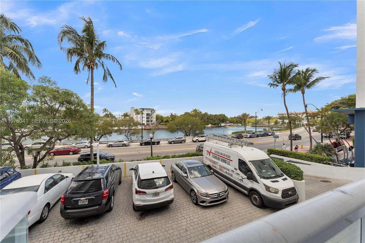 Real estate property located at 2457 Collins Ave #201, Miami-dade, The Royal Club Condo, Miami Beach, FL