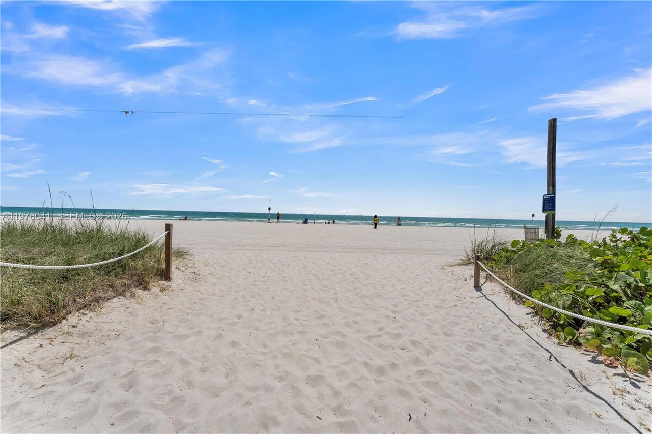 Real estate property located at 2457 Collins Ave #201, Miami-dade, The Royal Club Condo, Miami Beach, FL