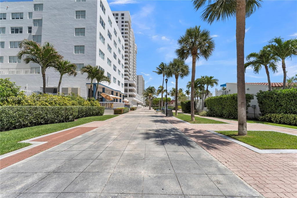 Real estate property located at 2457 Collins Ave #201, Miami-dade, The Royal Club Condo, Miami Beach, FL