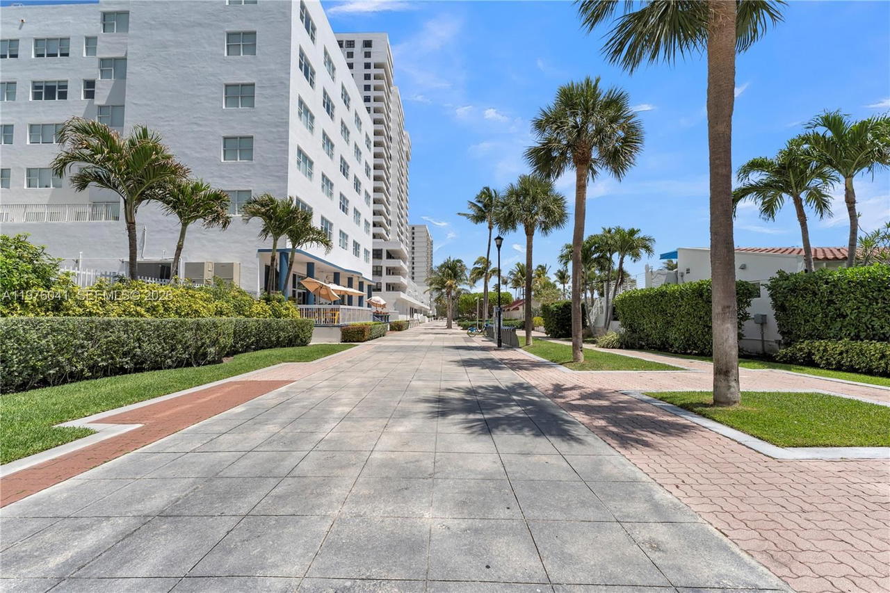 Real estate property located at 2457 Collins Ave #201, Miami-dade, The Royal Club Condo, Miami Beach, FL