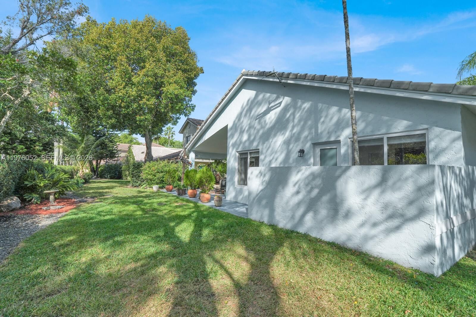 Real estate property located at 2091 Island Cir, Broward, Country Isles -captiva Cay, Weston, FL