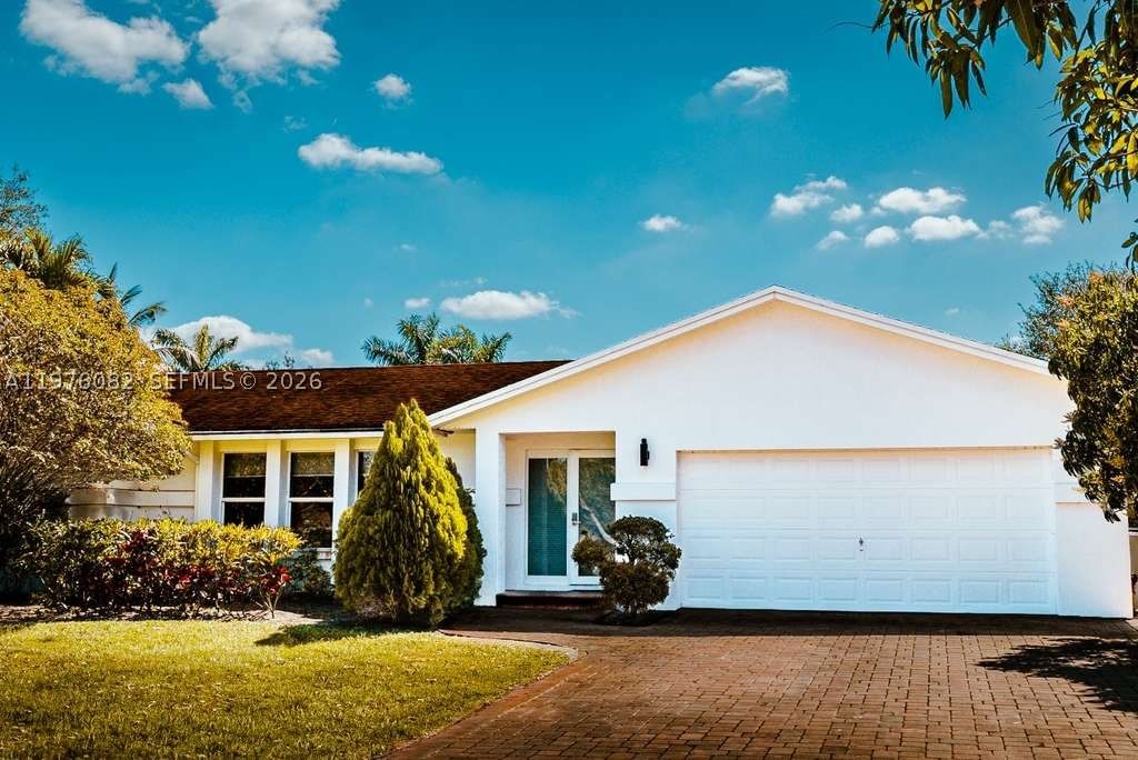 Real estate property located at 11030 42nd Ct, Broward, Lawson Isles, Davie, FL