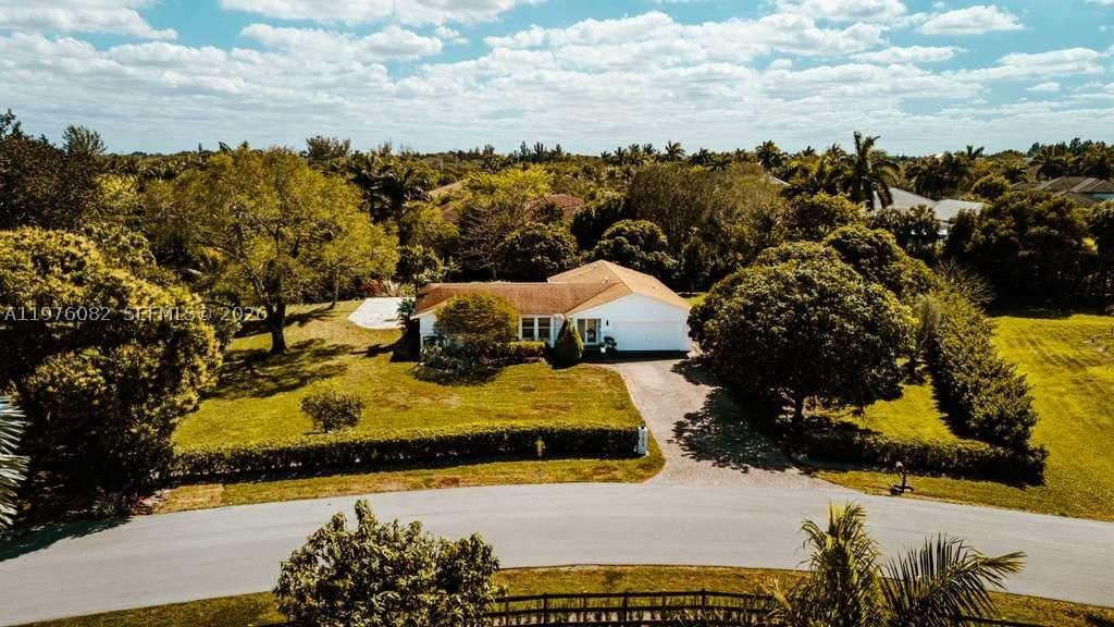 Real estate property located at 11030 42nd Ct, Broward, Lawson Isles, Davie, FL