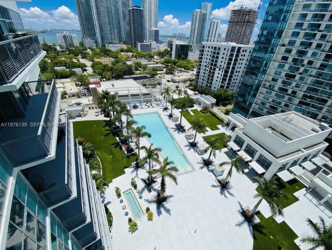 Real estate property located at 3301 1st Ave H1608, Miami-dade, Four Midtown Miami Condo, Miami, FL