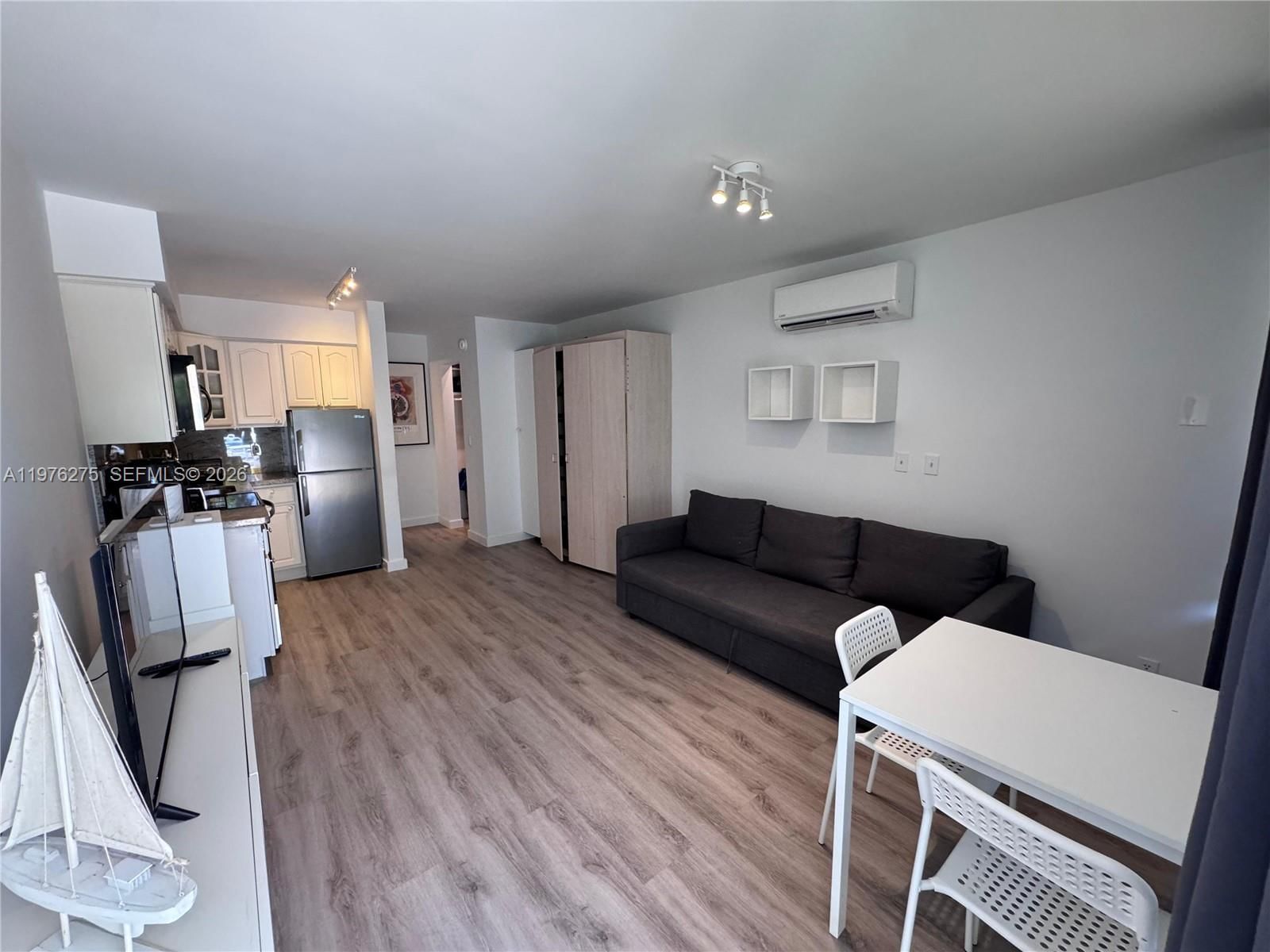 Real estate property located at 4228 Ocean Dr #17, Broward, French Leave West Condo, Lauderdale By The Sea, FL