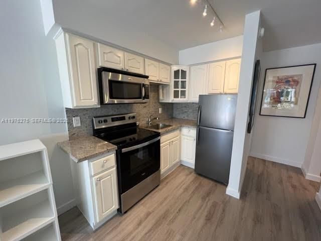 Real estate property located at 4228 Ocean Dr #17, Broward, French Leave West Condo, Lauderdale By The Sea, FL