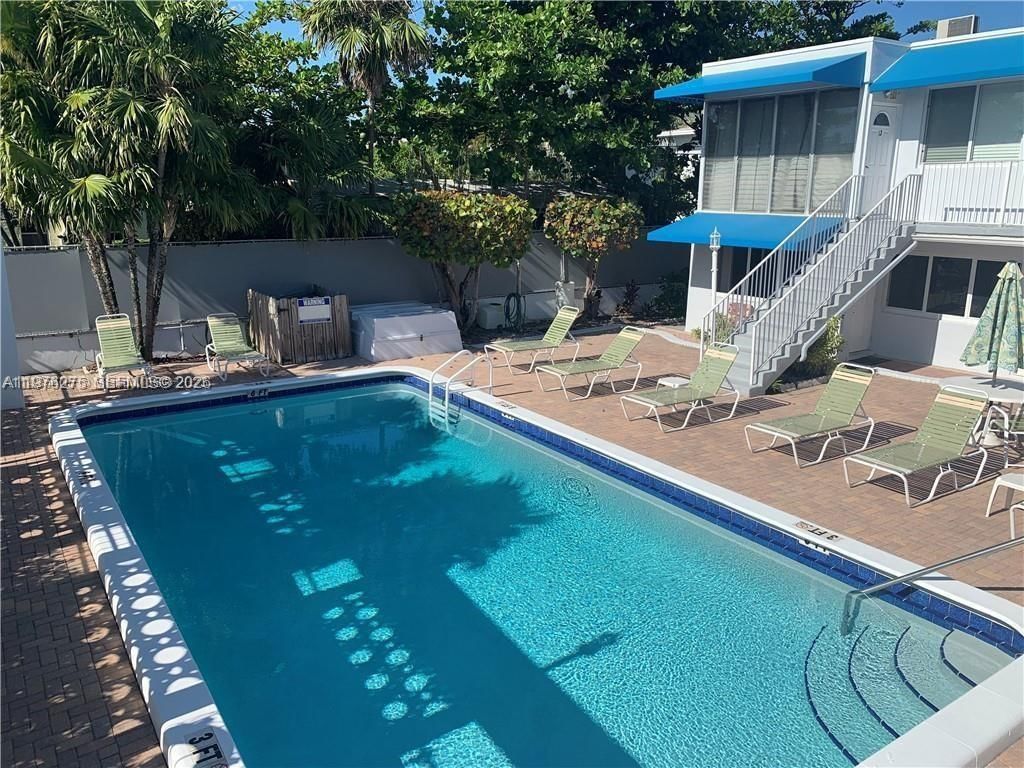 Real estate property located at 4228 Ocean Dr #17, Broward, French Leave West Condo, Lauderdale By The Sea, FL