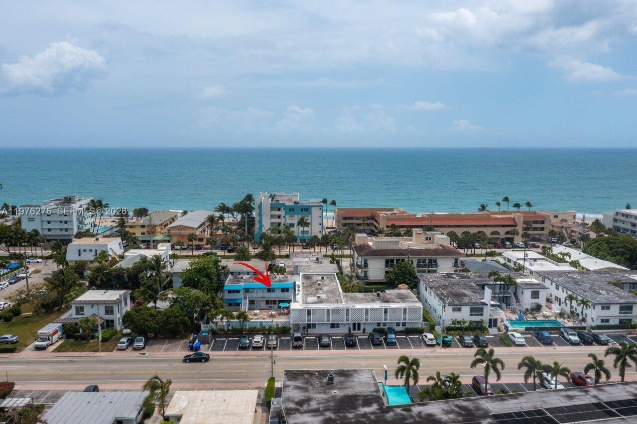 Real estate property located at 4228 Ocean Dr #17, Broward, French Leave West Condo, Lauderdale By The Sea, FL
