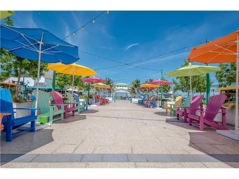 Real estate property located at 4228 Ocean Dr #17, Broward, French Leave West Condo, Lauderdale By The Sea, FL