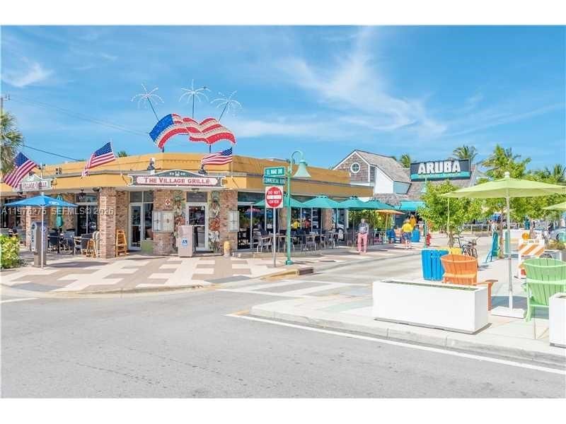 Real estate property located at 4228 Ocean Dr #17, Broward, French Leave West Condo, Lauderdale By The Sea, FL