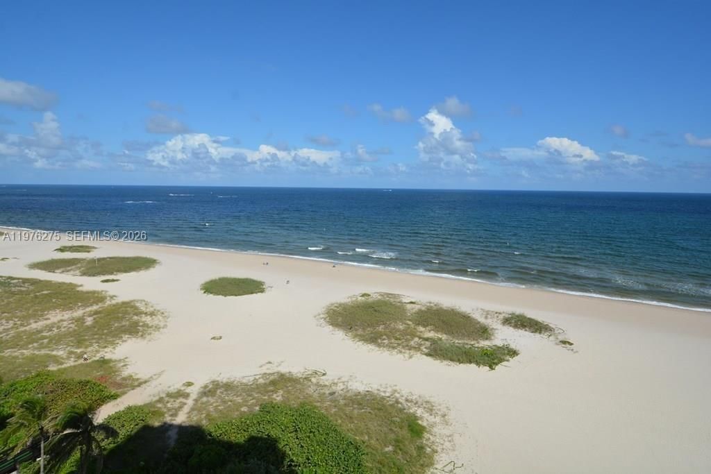 Real estate property located at 4228 Ocean Dr #17, Broward, French Leave West Condo, Lauderdale By The Sea, FL
