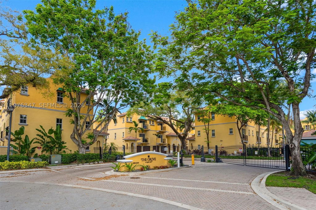 Real estate property located at 2540 14th Ave #206, Broward, Beta Plat, Fort Lauderdale, FL