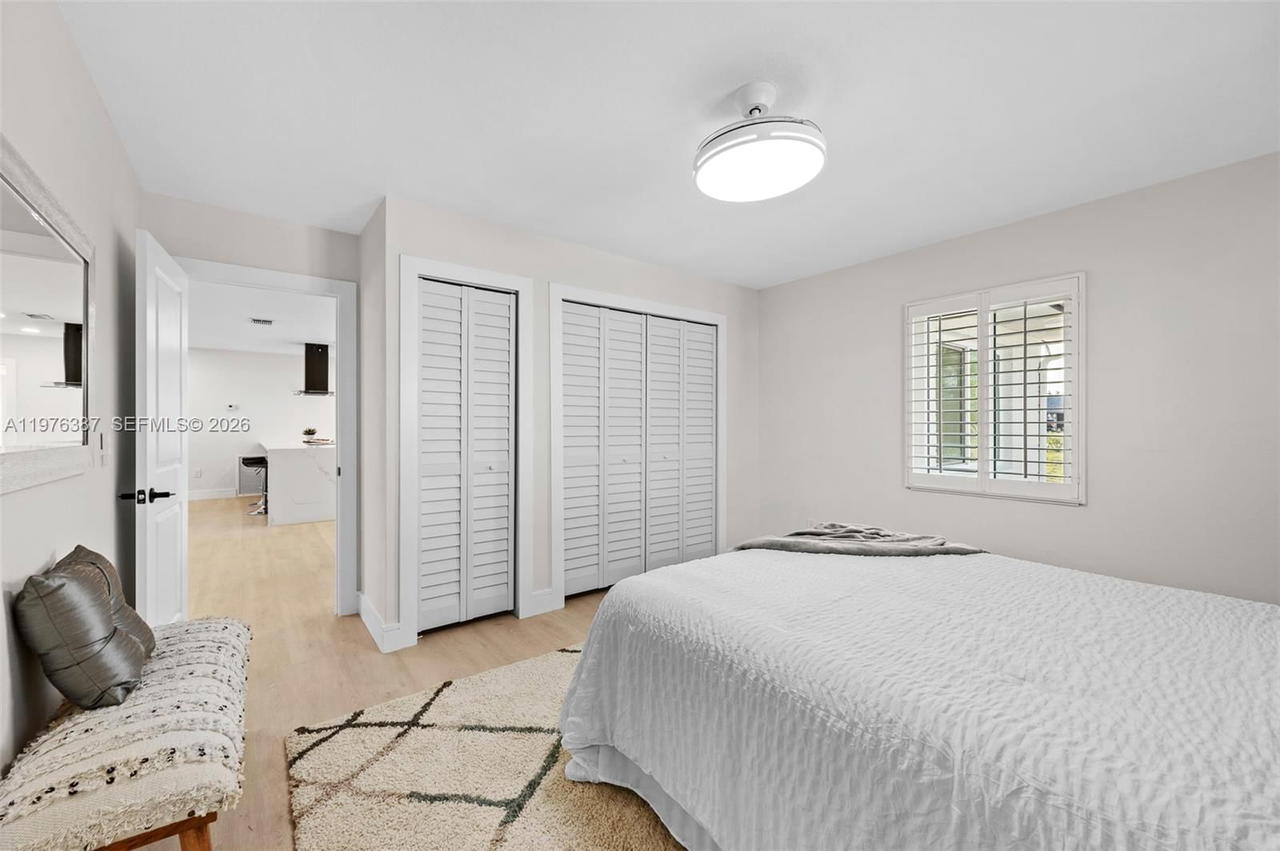Real estate property located at 105 12th St SW, Hillsborough, Sable Cove Unit 2, Other, FL