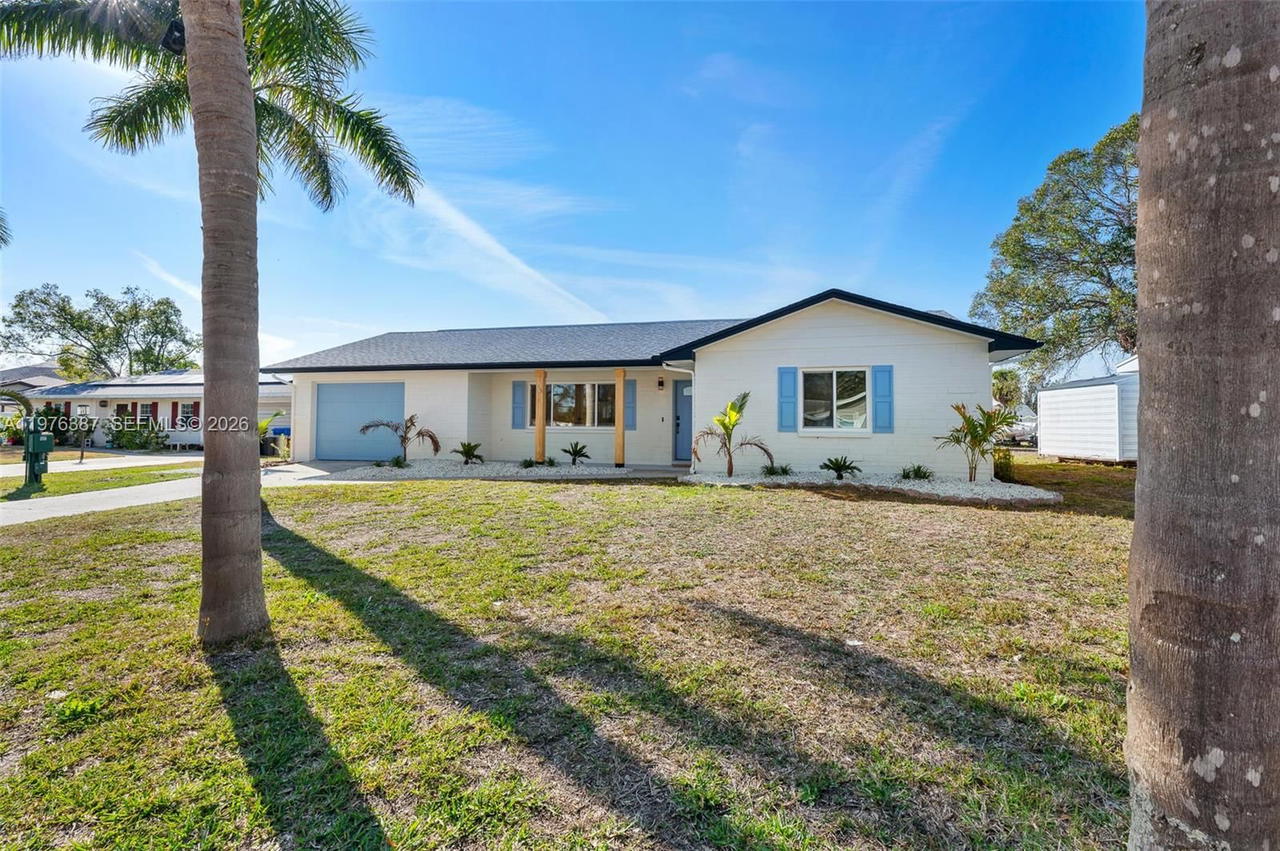 Real estate property located at 105 12th St SW, Hillsborough, Sable Cove Unit 2, Other, FL