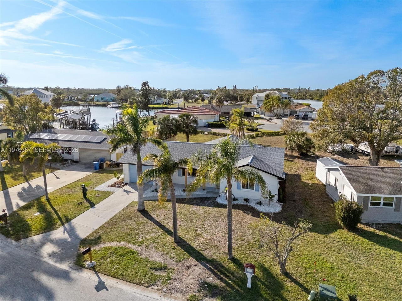 Real estate property located at 105 12th St SW, Hillsborough, Sable Cove Unit 2, Other, FL