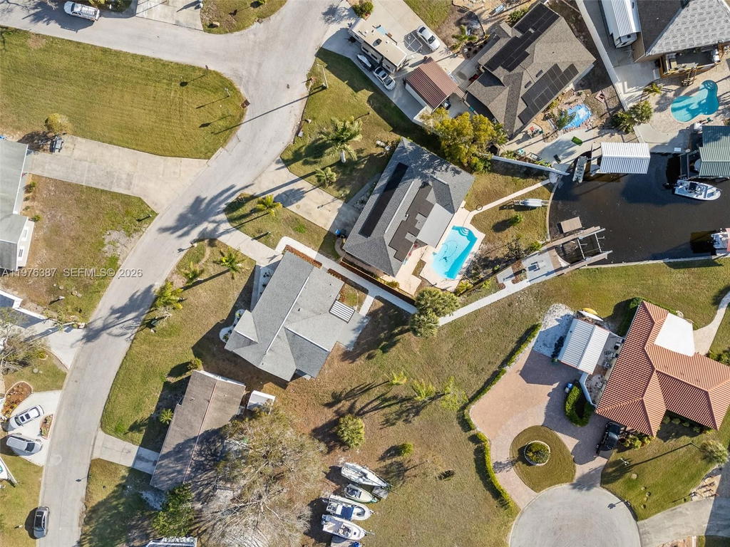 Real estate property located at 105 12th St SW, Hillsborough, Sable Cove Unit 2, Other, FL