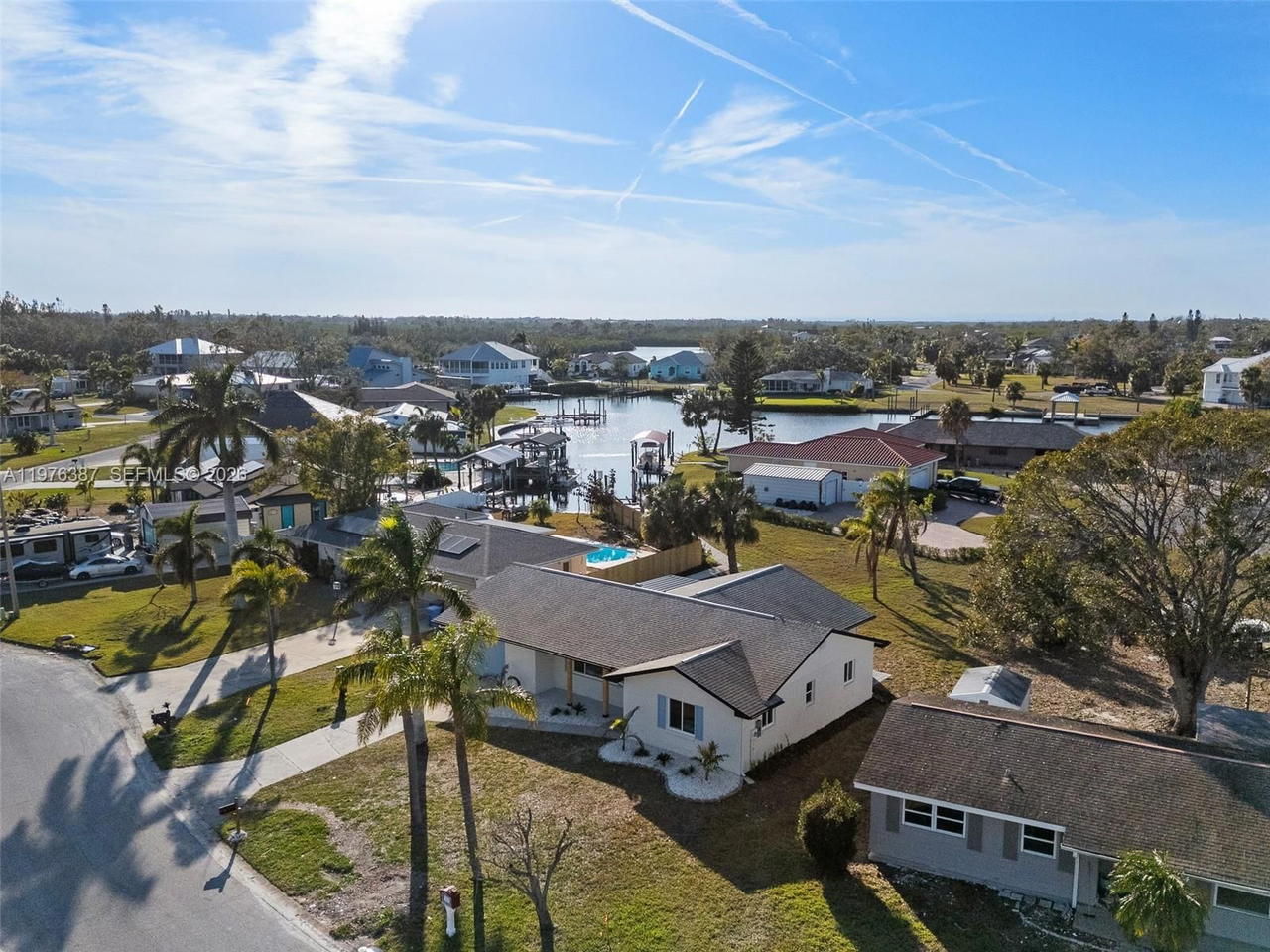 Real estate property located at 105 12th St SW, Hillsborough, Sable Cove Unit 2, Other, FL