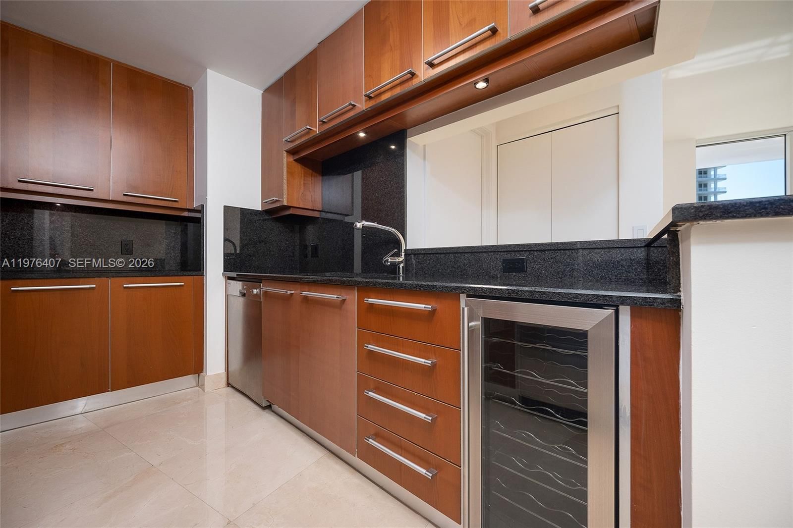 Real estate property located at 901 Brickell Key Blvd #901, Miami-dade, Carbonell Condo, Miami, FL