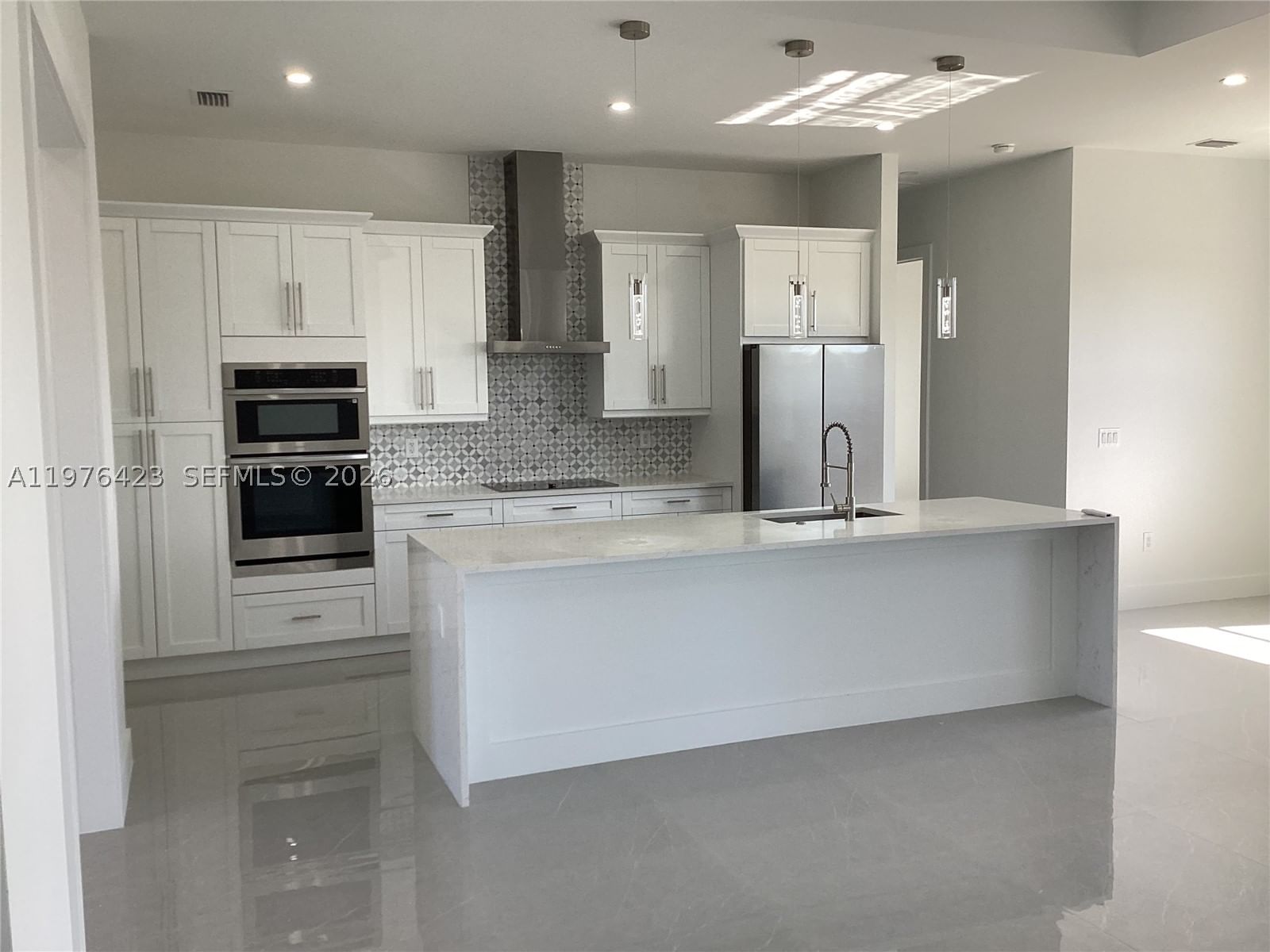 Real estate property located at 1120 32nd LN, Lee, Cape Coral, Cape Coral, FL