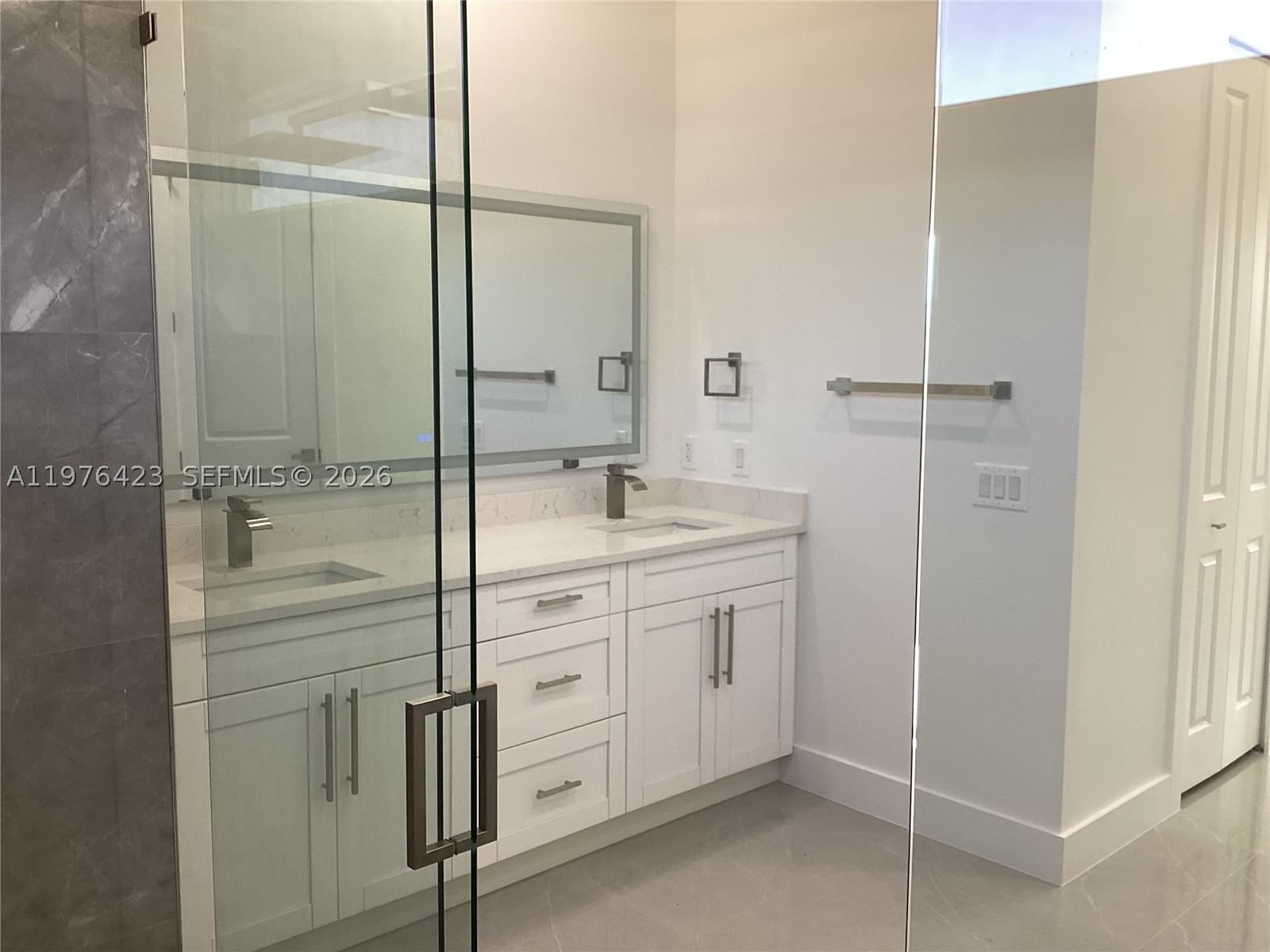 Real estate property located at 1120 32nd LN, Lee, Cape Coral, Cape Coral, FL