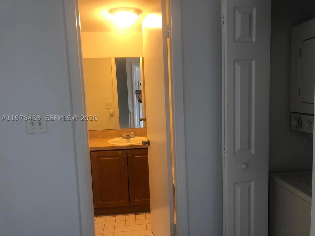 Real estate property located at 6603 Winfield Blvd, Broward, Coventry House, Margate, FL