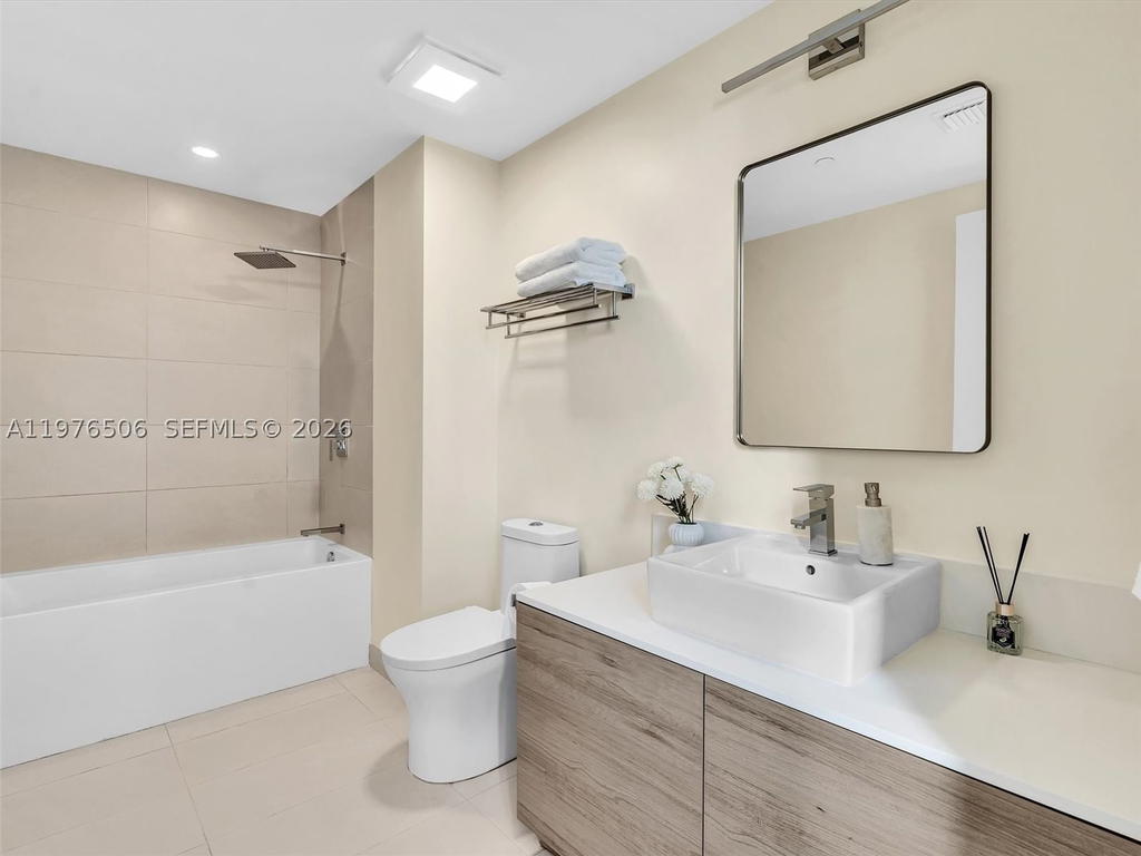 Real estate property located at 10201 Bay Harbor Dr #401, Miami-dade, Sereno Residences Condo, Bay Harbor Islands, FL