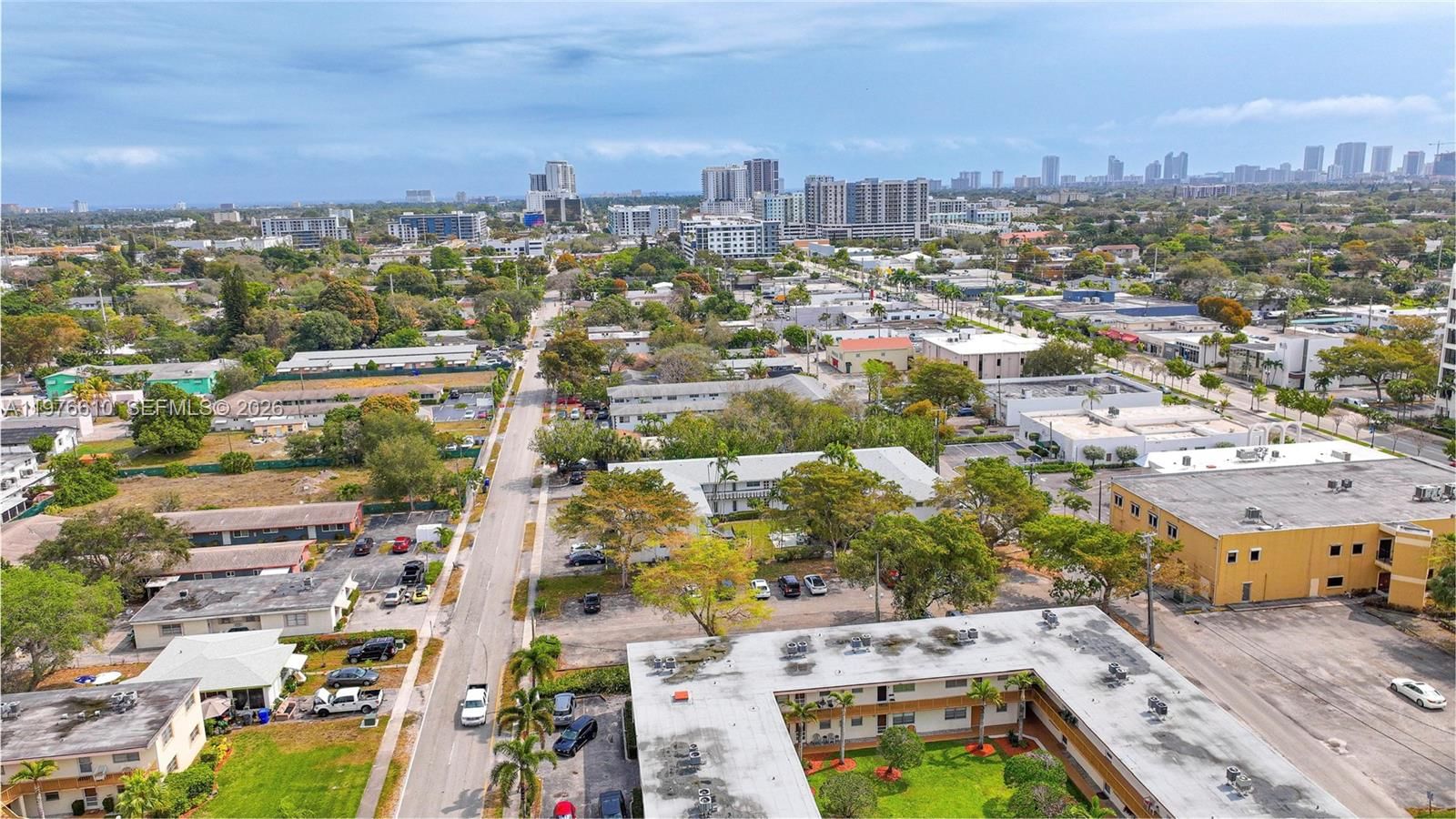 Real estate property located at 2458 Polk St #201, Broward, Pell Manor Condominium 3, Hollywood, FL