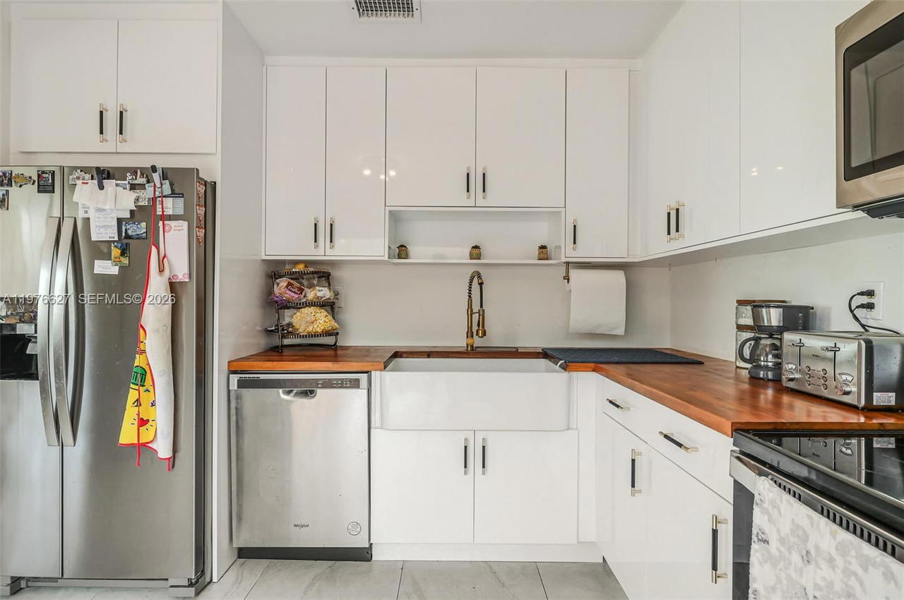Real estate property located at 11747 113th Ter, Miami-dade, Towngate South Sec 1, Miami, FL