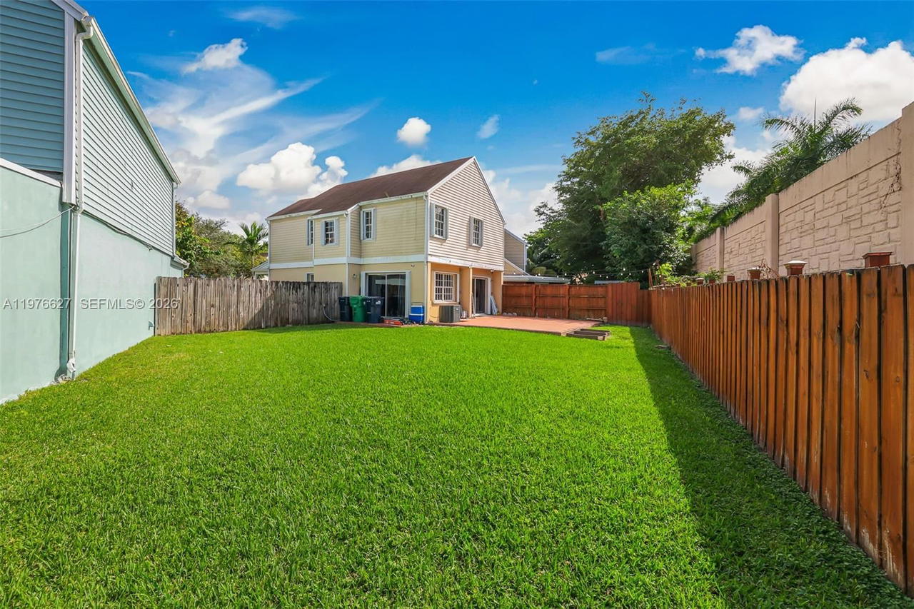 Real estate property located at 11747 113th Ter, Miami-dade, Towngate South Sec 1, Miami, FL