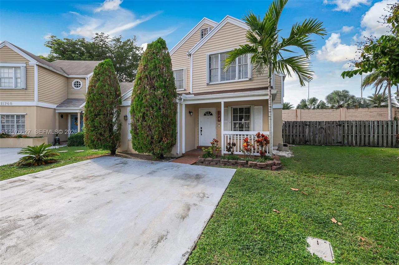 Real estate property located at 11747 113th Ter, Miami-dade, Towngate South Sec 1, Miami, FL