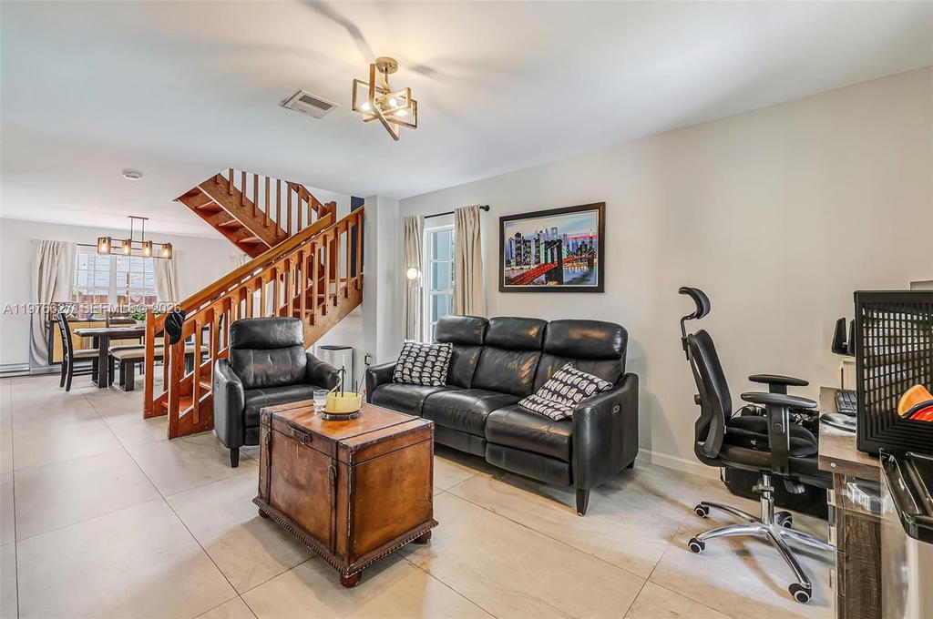 Real estate property located at 11747 113th Ter, Miami-dade, Towngate South Sec 1, Miami, FL