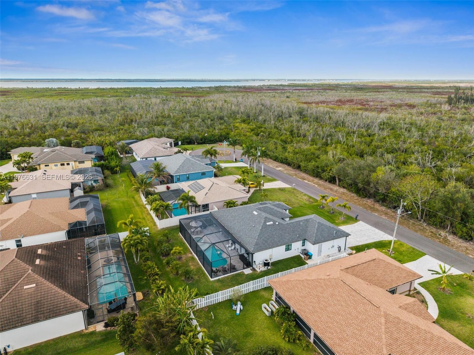 Real estate property located at 2926 Miracle PKWY, Lee, Cape Coral, Cape Coral, FL