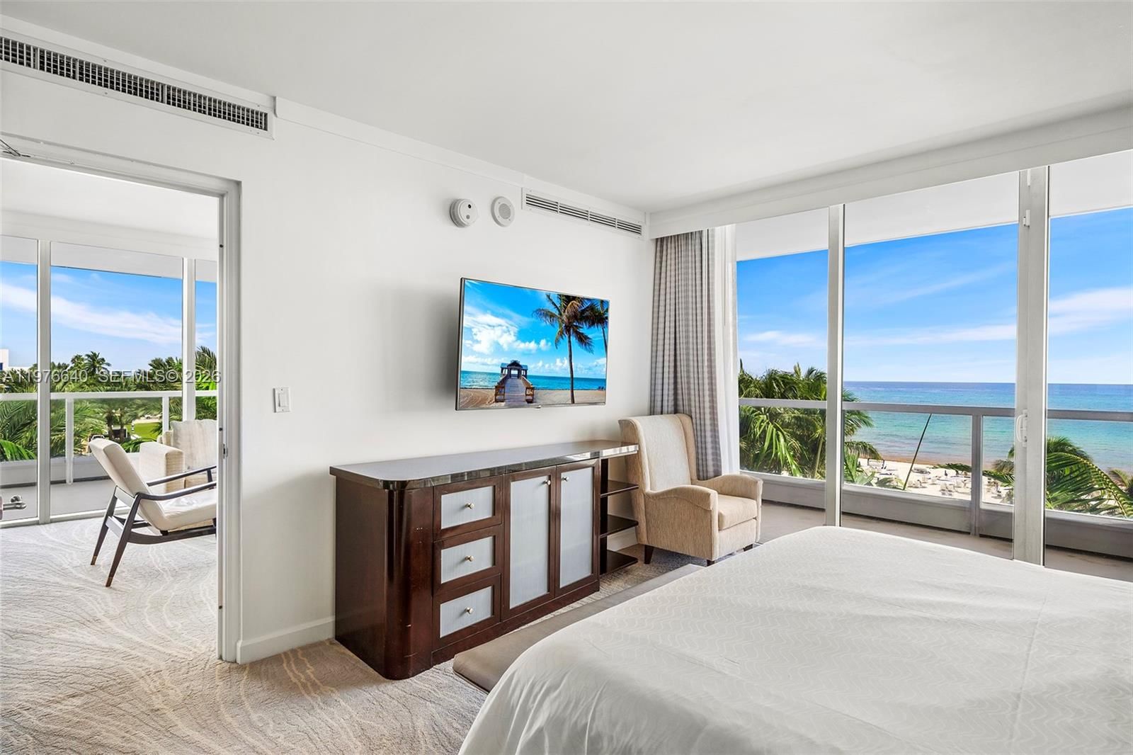Real estate property located at 4391 Collins Ave #410, Miami-dade, Fontainebleau Iii Ocean C, Miami Beach, FL