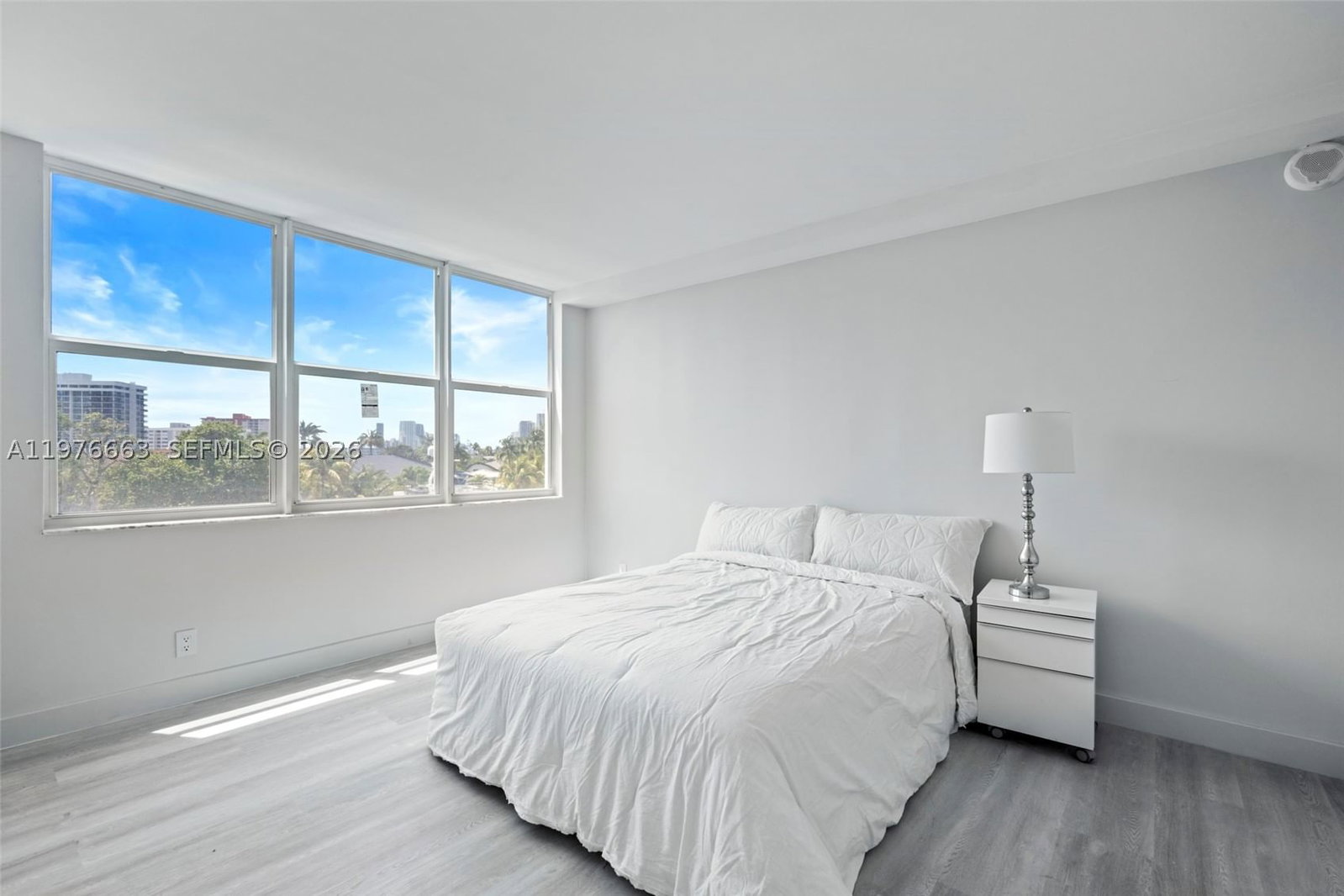 Real estate property located at 137 Golden Isles Dr #305, Broward, Golden Surf Towers Condo, Hallandale Beach, FL