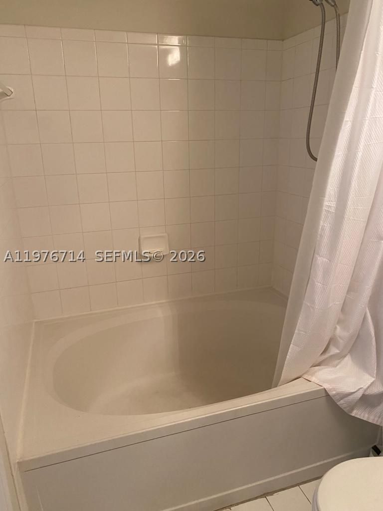 Real estate property located at , Miami-dade, Porto Bellagio Condo, Sunny Isles Beach, FL