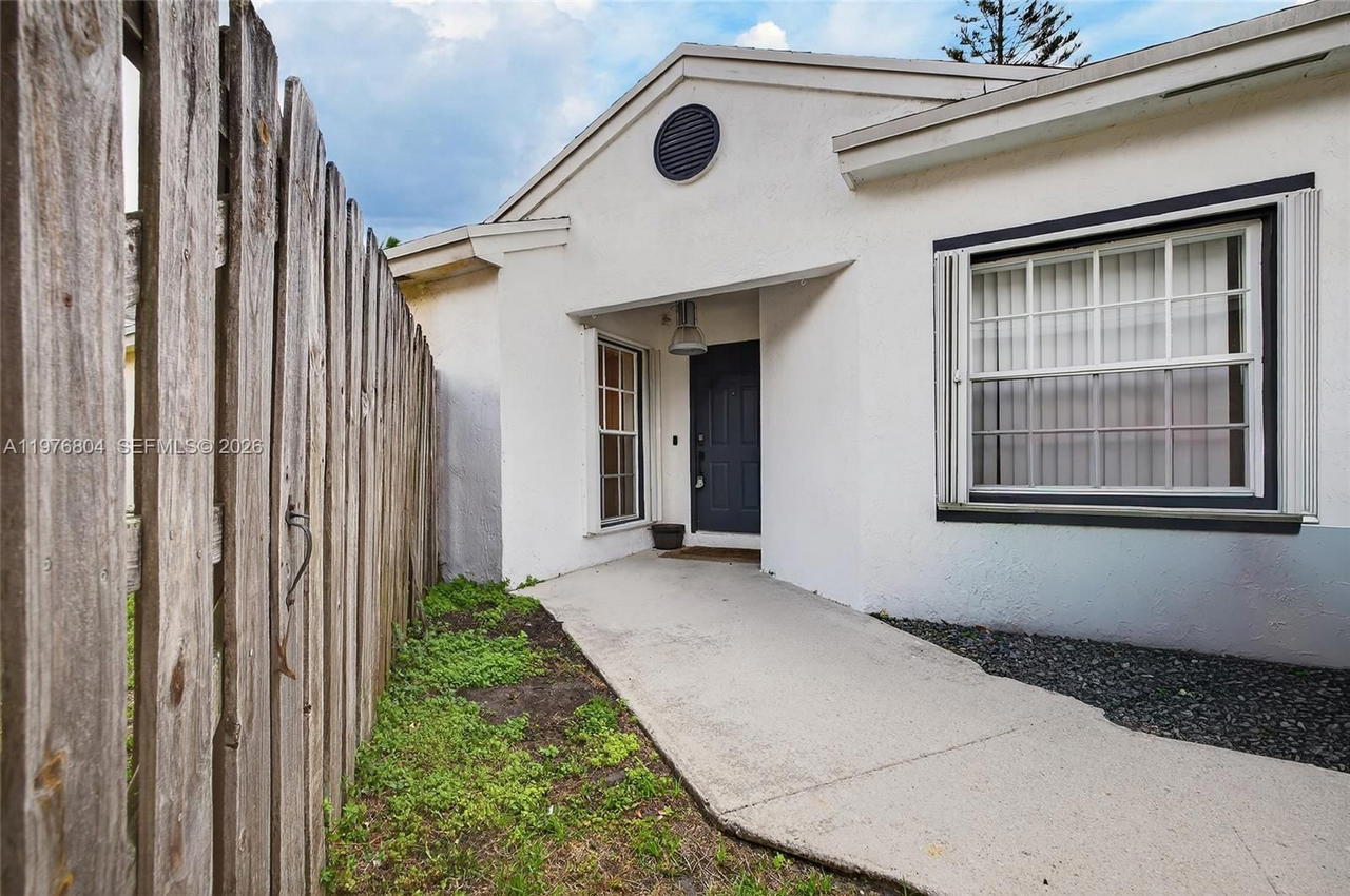 Real estate property located at 336 Ketch Dr, Broward, New River Estates Section, Sunrise, FL