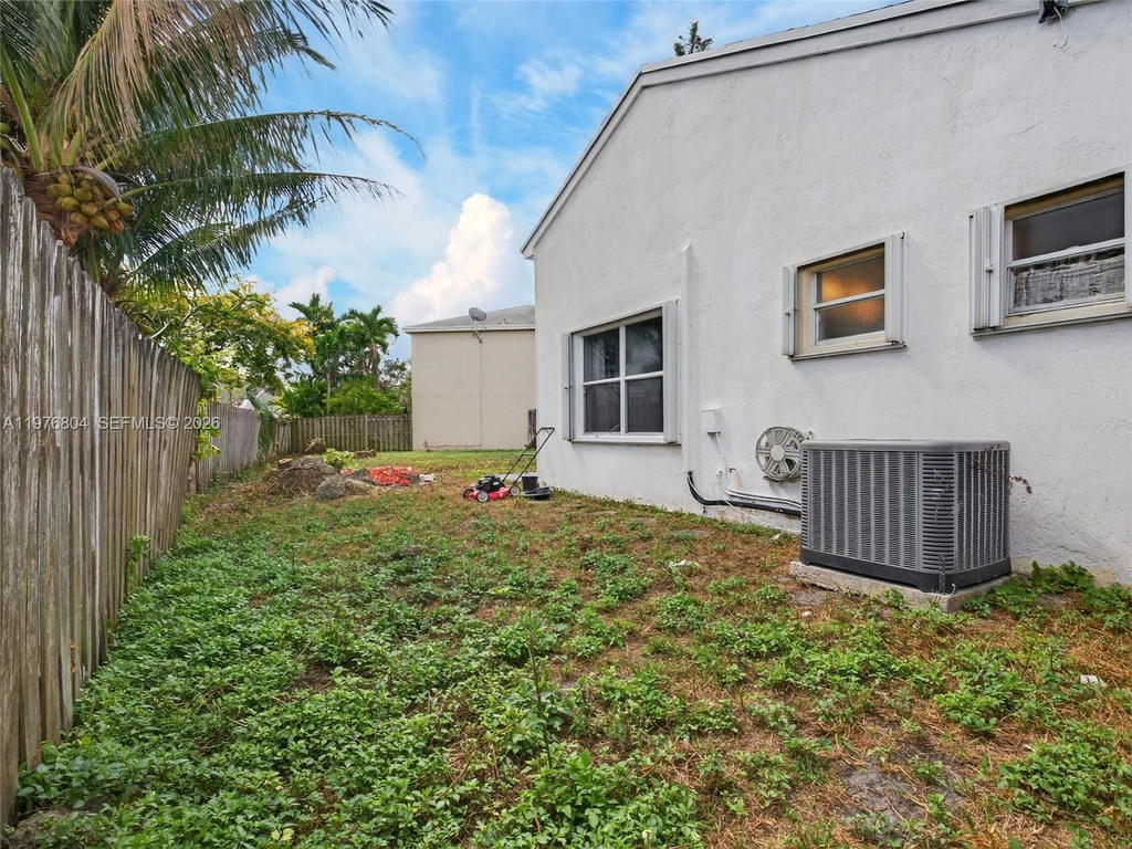 Real estate property located at 336 Ketch Dr, Broward, New River Estates Section, Sunrise, FL