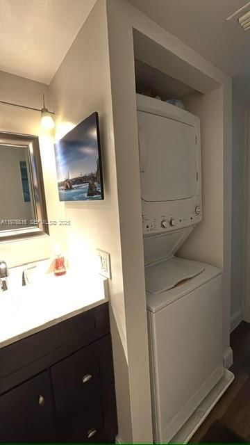 Real estate property located at 5570 44th St #204A, Broward, Inverwood Condo, Lauderhill, FL