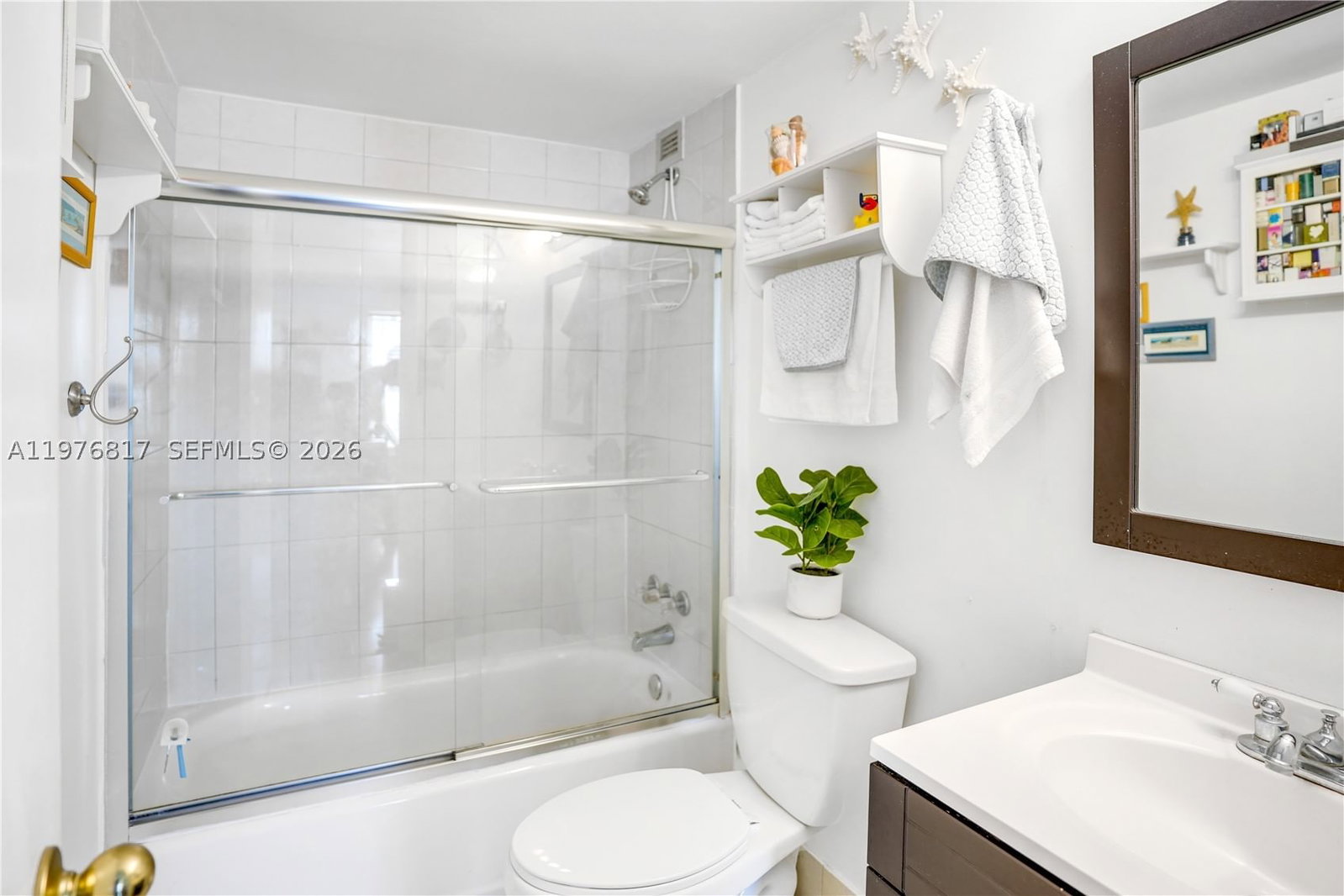 Real estate property located at 1455 West Ave #202, Miami-dade, Bayshore Terrace Condo, Miami Beach, FL