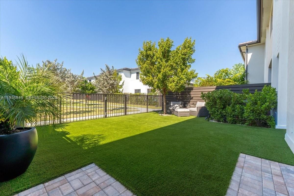 Real estate property located at 12060 82nd Pl, Miami-dade, South Kendall Sec A, Miami, FL