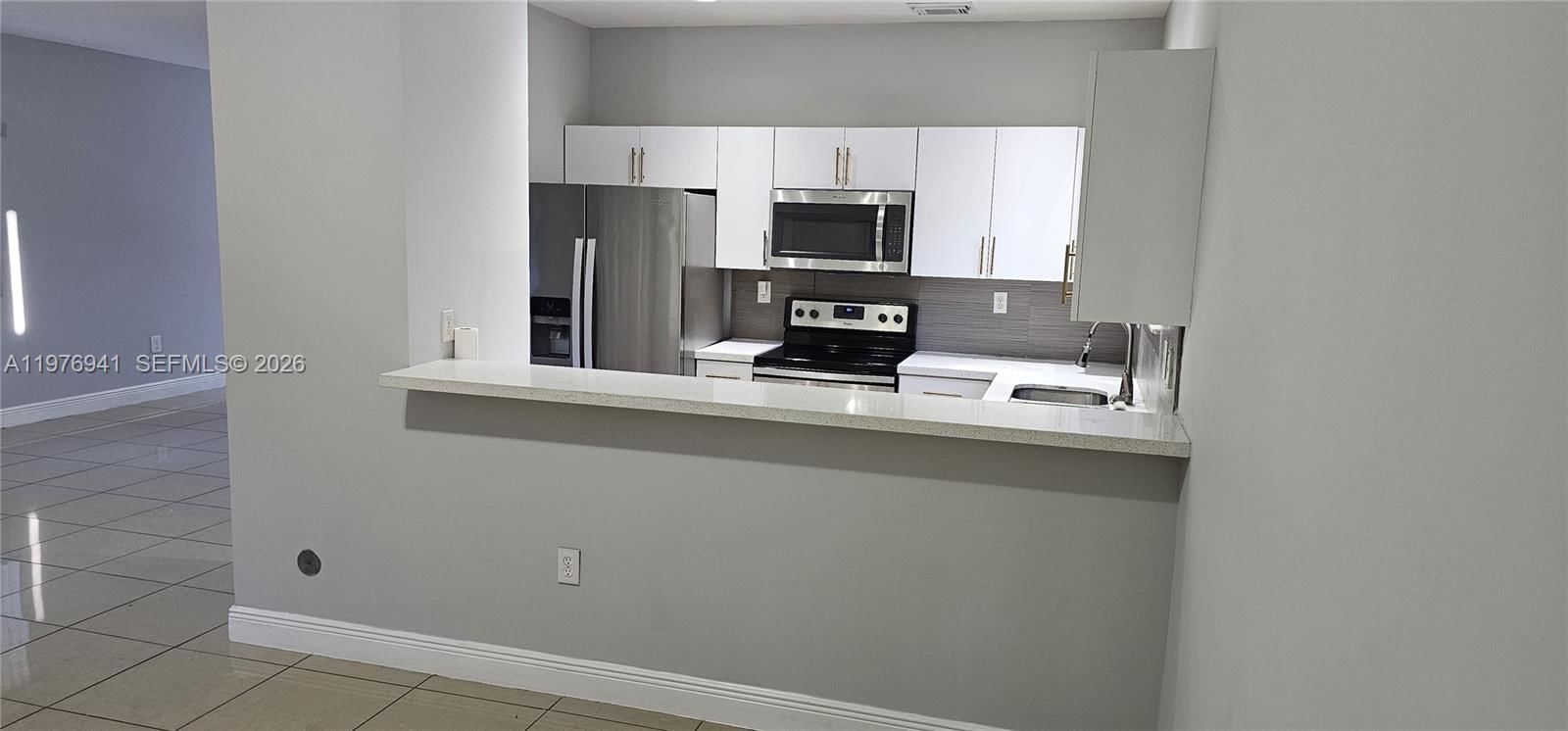 Real estate property located at 3389 4th St, Miami-dade, Emilios Place At Oasis, Homestead, FL