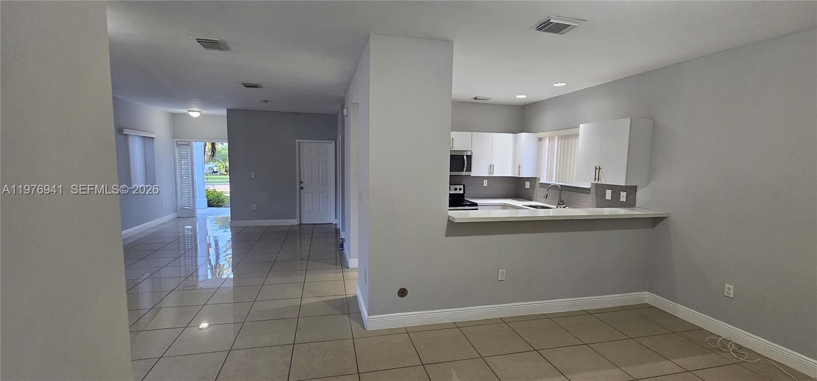 Real estate property located at 3389 4th St, Miami-dade, Emilios Place At Oasis, Homestead, FL