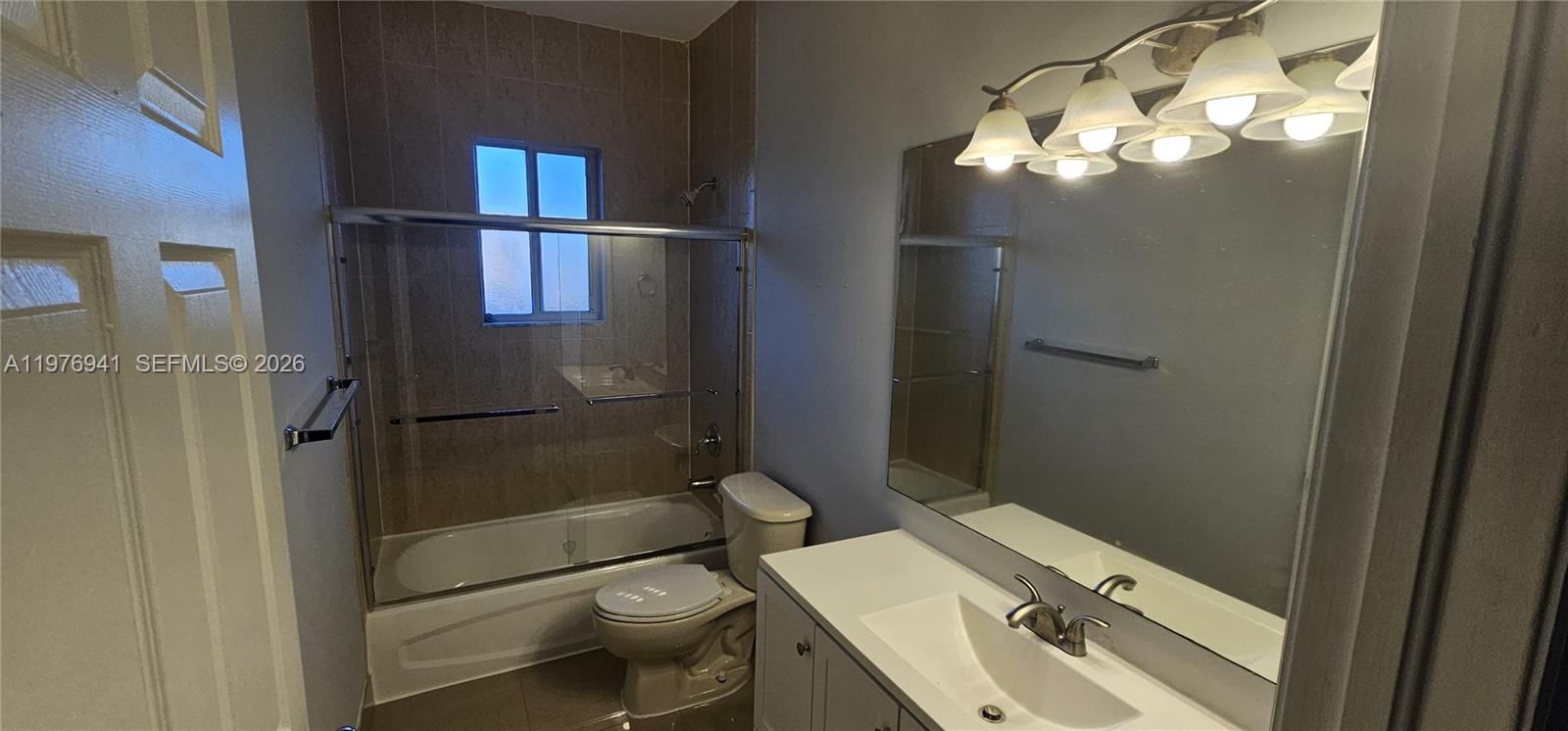 Real estate property located at 3389 4th St, Miami-dade, Emilios Place At Oasis, Homestead, FL