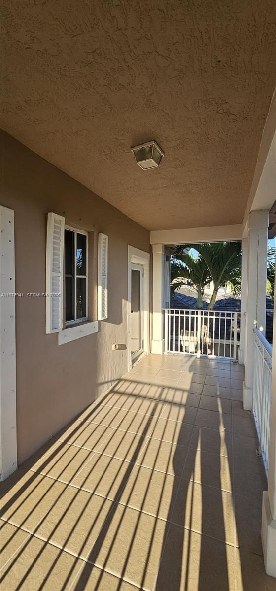 Real estate property located at 3389 4th St, Miami-dade, Emilios Place At Oasis, Homestead, FL