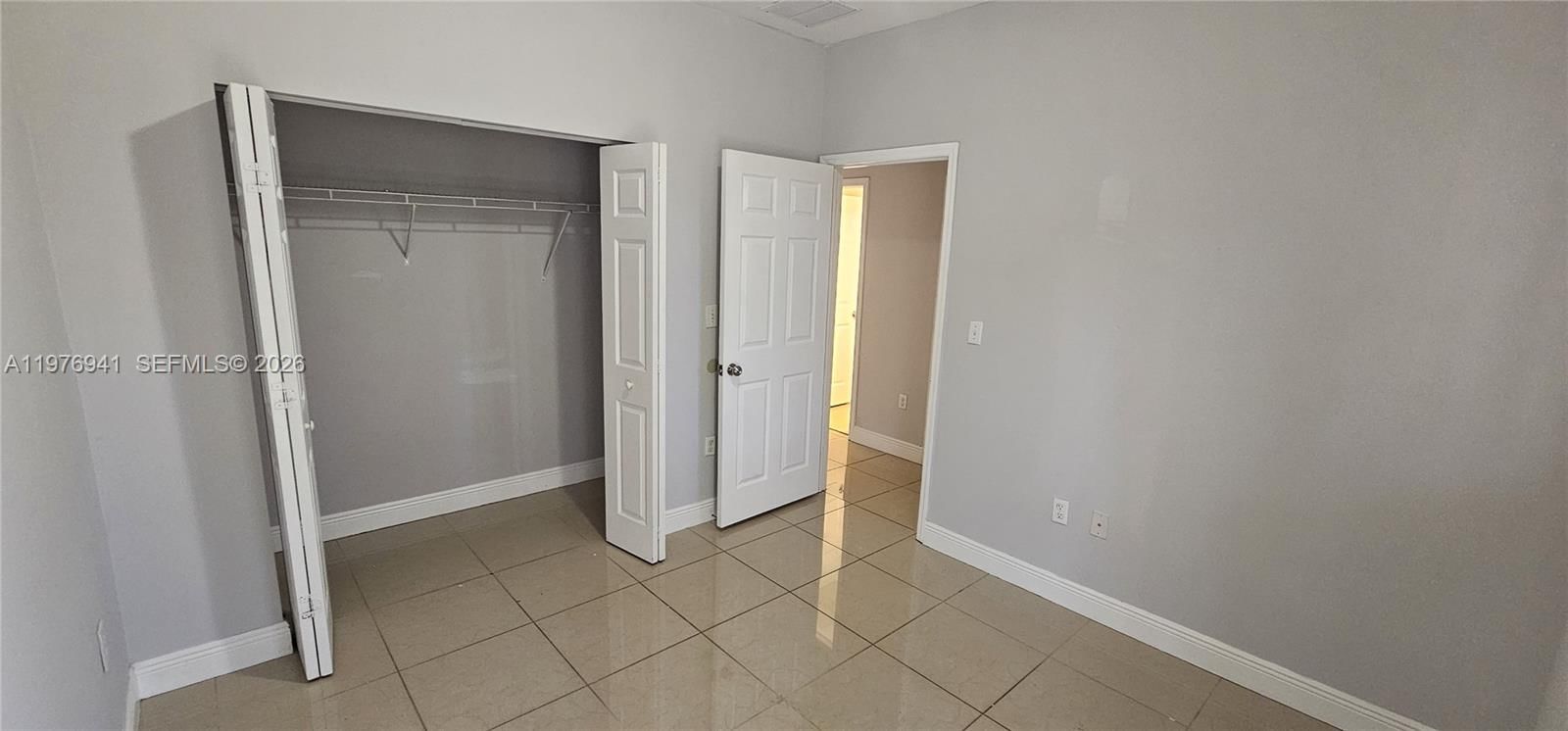 Real estate property located at 3389 4th St, Miami-dade, Emilios Place At Oasis, Homestead, FL