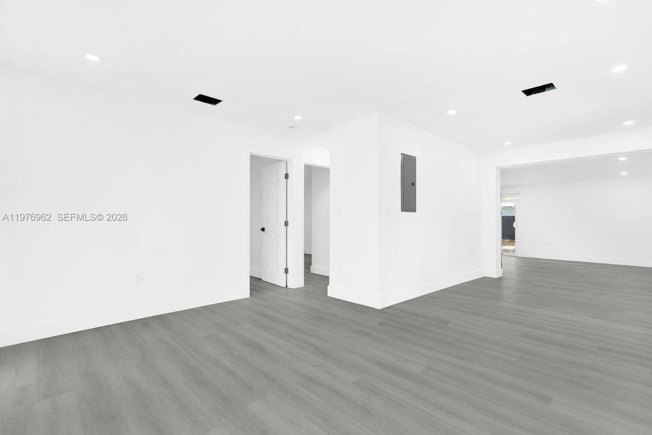Real estate property located at 16320 19 CT, Miami-dade, Bunche Park Pb 50-20 Lot 1, Miami Gardens, FL