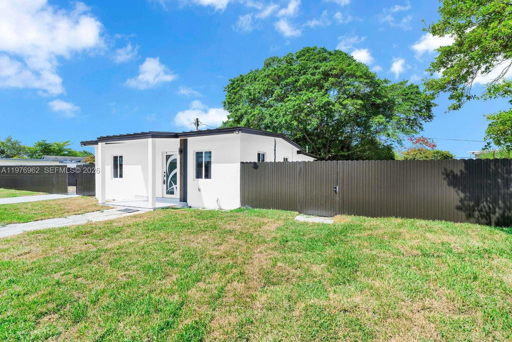 Real estate property located at 16320 19 CT, Miami-dade, Bunche Park Pb 50-20 Lot 1, Miami Gardens, FL