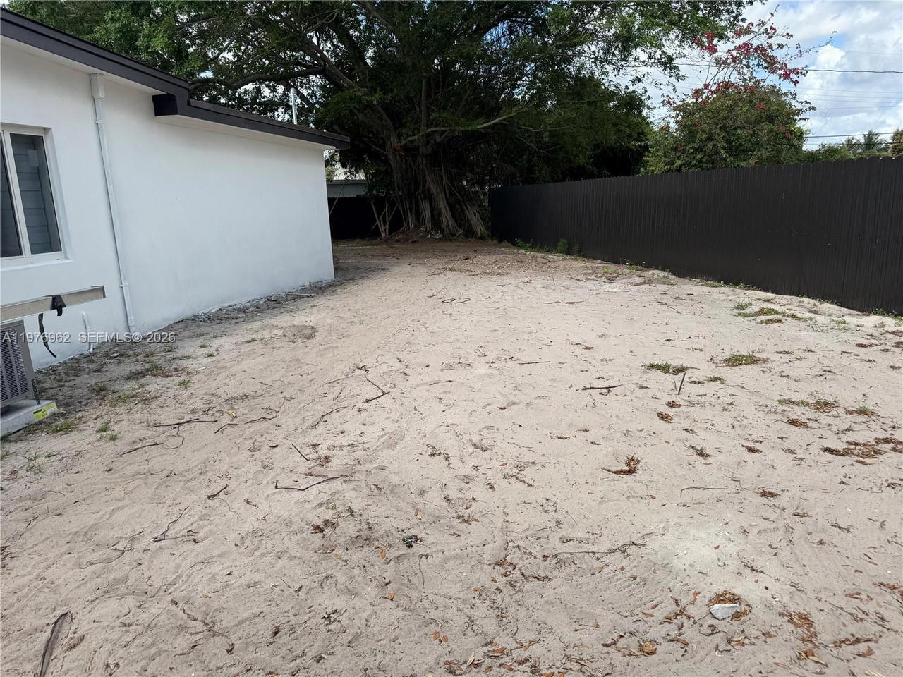 Real estate property located at 16320 19 CT, Miami-dade, Bunche Park Pb 50-20 Lot 1, Miami Gardens, FL